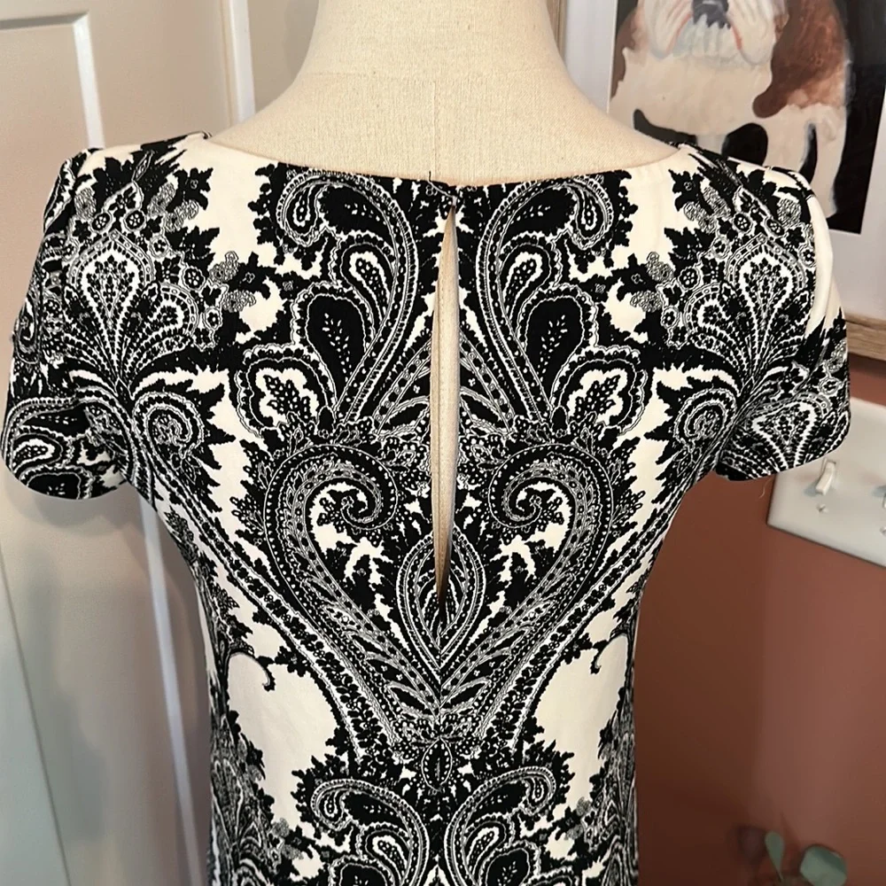 Zara Woman | black & cream | damask | mini | short capped sleeves | XS | dress